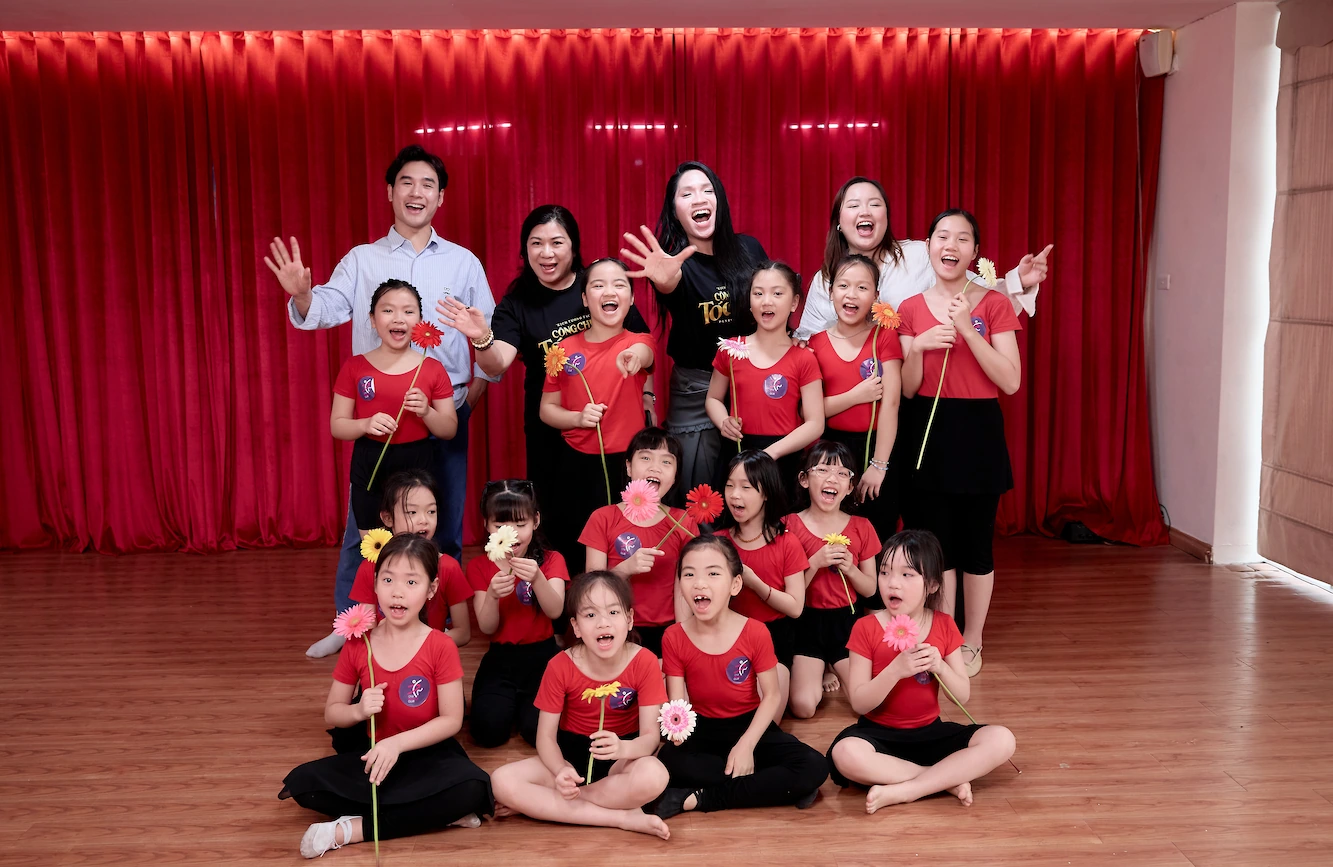 Bản Thể Tỏa Sáng